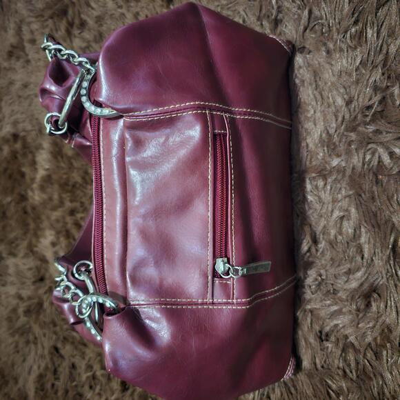 Women's Red Leather Handbag - Picture 4 of 9